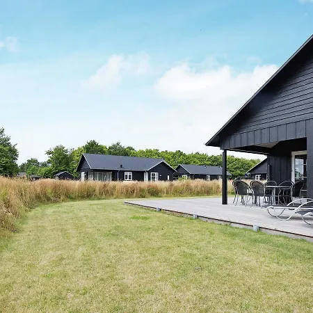 Holiday home Holiday Strandhustvaervej *